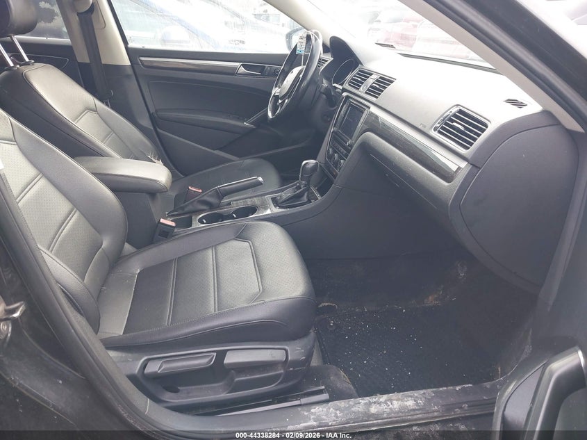 2017 Volkswagen Passat 1.8T Se