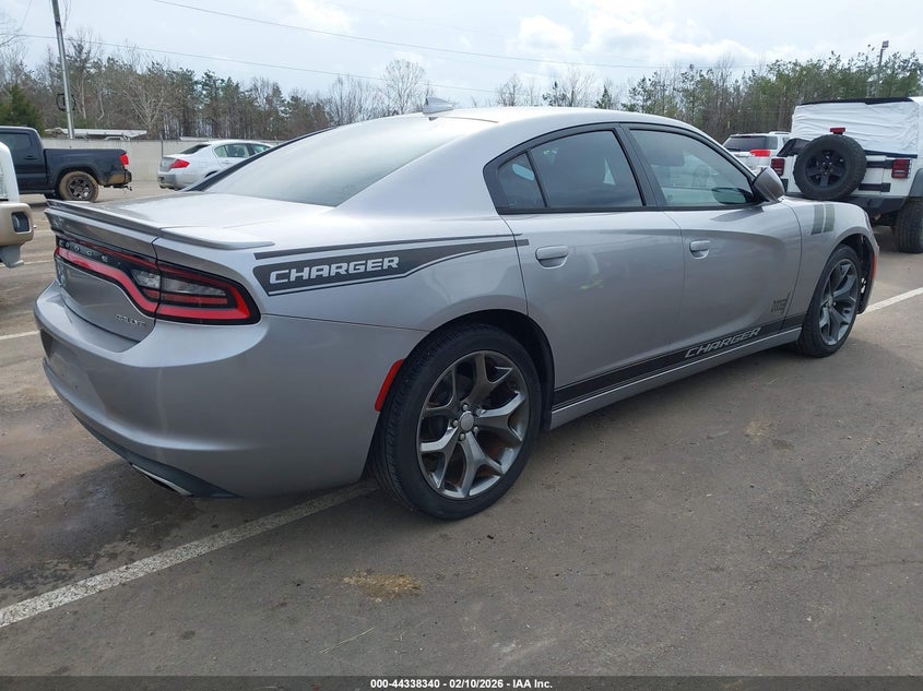 2016 Dodge Charger Sxt