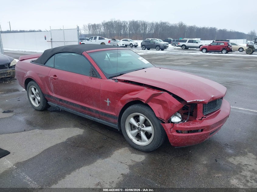 2007 Ford Mustang V6 Deluxe/V6 Premium