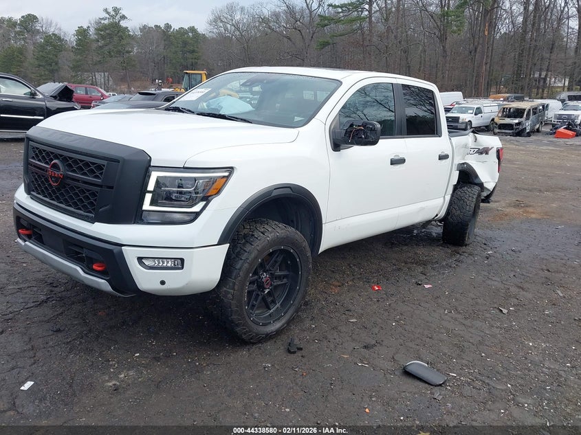 2023 Nissan Titan Pro-4X 4X4