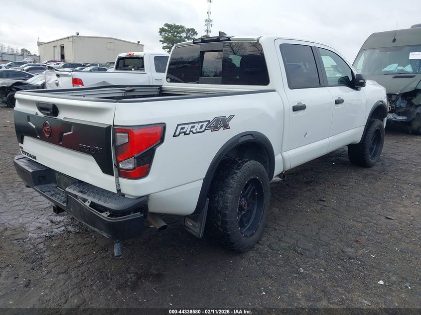 2023 Nissan Titan Pro-4X 4X4