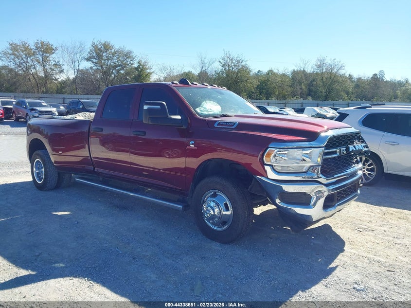 2024 Ram 3500 Tradesman 4X4 8' Box