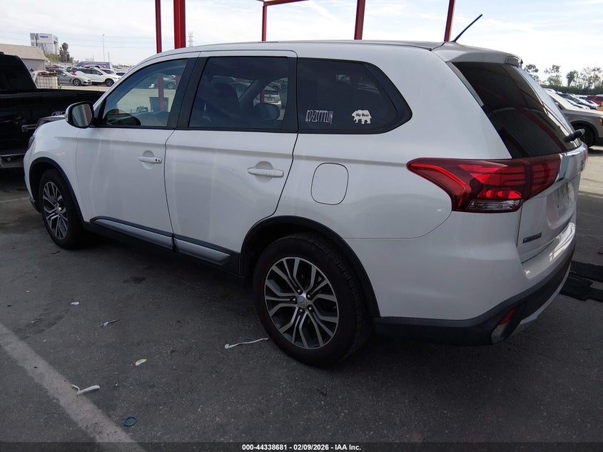 2016 Mitsubishi Outlander Se/Sel