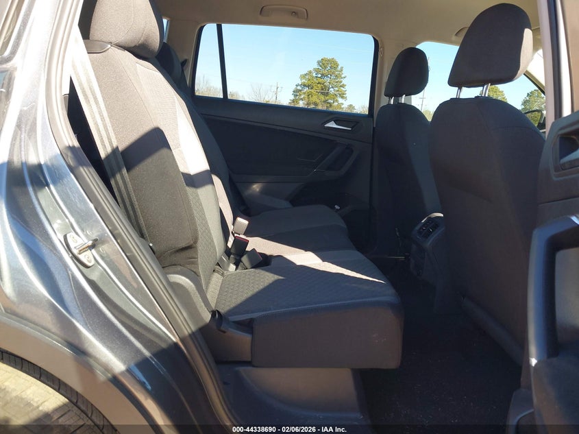 2020 Volkswagen Tiguan 2.0T S VIN: 3VV1B7AX1LM134442 Lot: 44338690