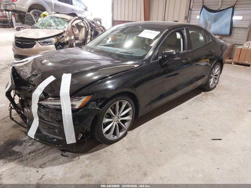 2019 Volvo S60 T5 Momentum