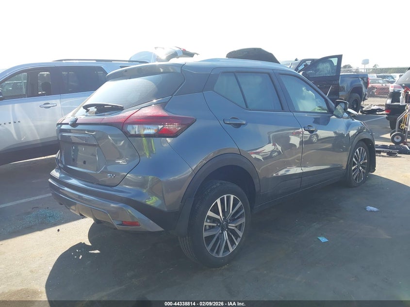 2024 Nissan Kicks Sv Xtronic Cvt