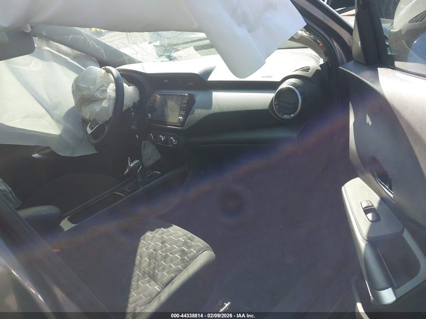 2024 Nissan Kicks Sv Xtronic Cvt