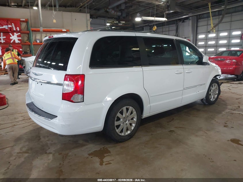 2016 Chrysler Town & Country Lx