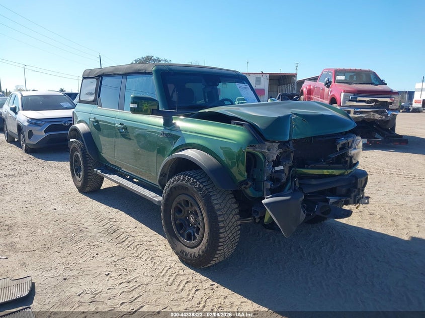 2023 Ford Bronco Outer Banks
