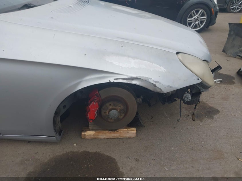 2007 Mercedes-Benz Cls 550 VIN: WDDDJ72XX7A100053 Lot: 44338831