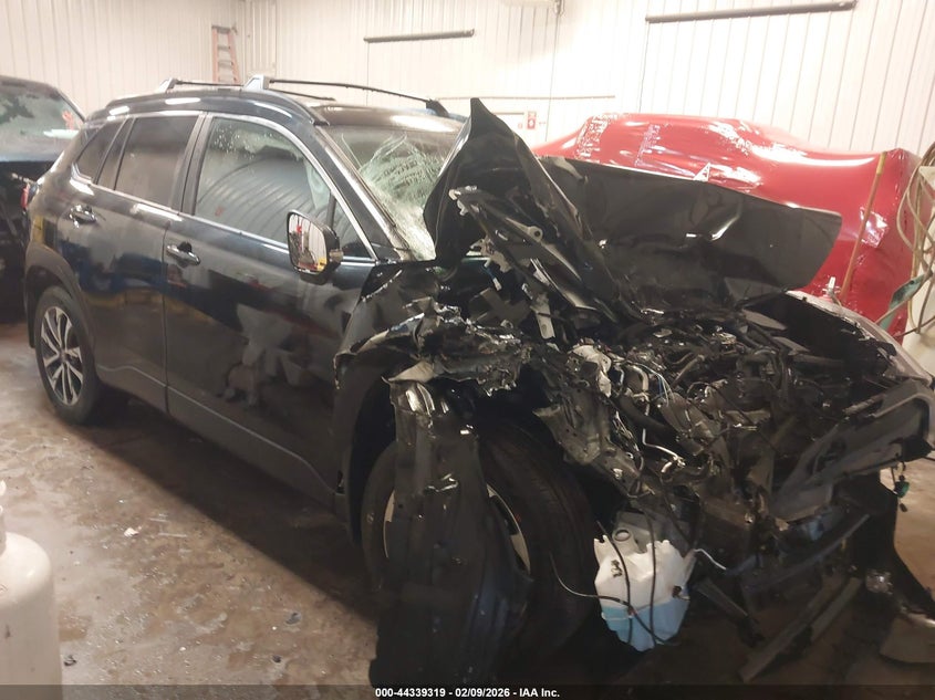 2025 Toyota Corolla Cross Xle