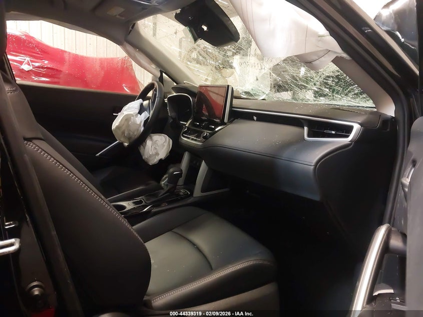 2025 Toyota Corolla Cross Xle