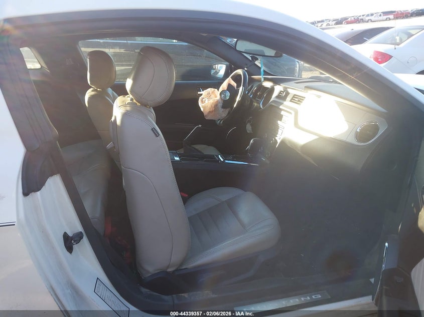 2013 Ford Mustang V6 Premium