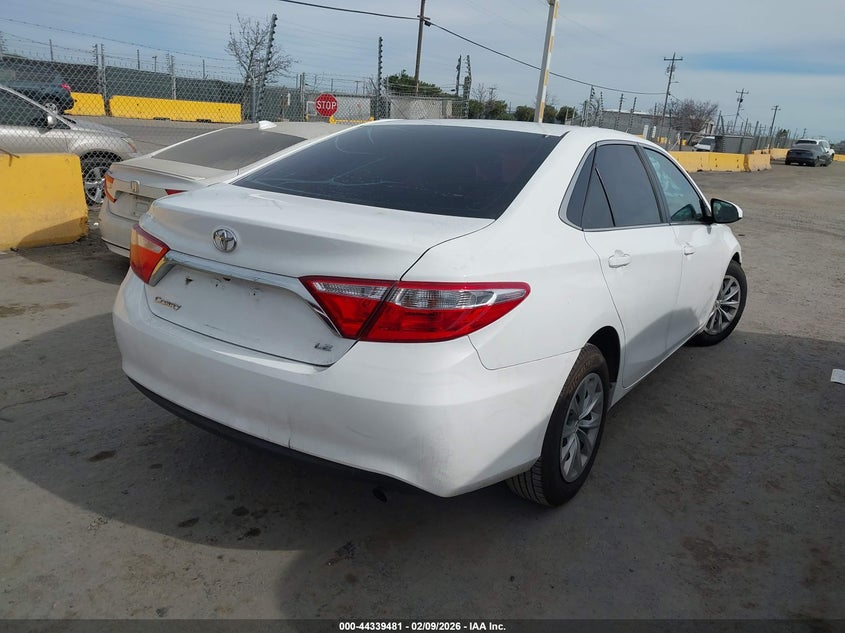 2015 Toyota Camry Le