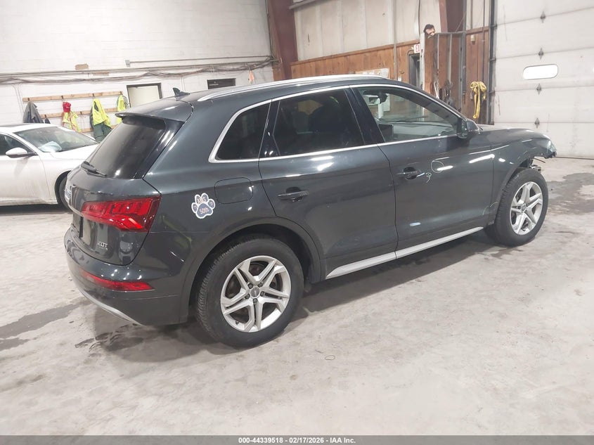 2018 Audi Q5 2.0T Premium/2.0T Tech Premium
