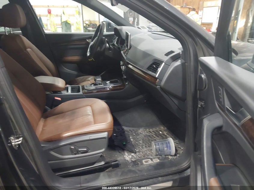 2018 Audi Q5 2.0T Premium/2.0T Tech Premium