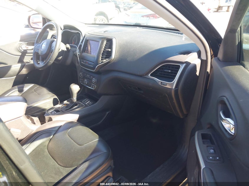 2019 Jeep Cherokee Latitude Plus Fwd