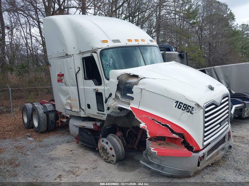 2016 MACK 600 CXU600