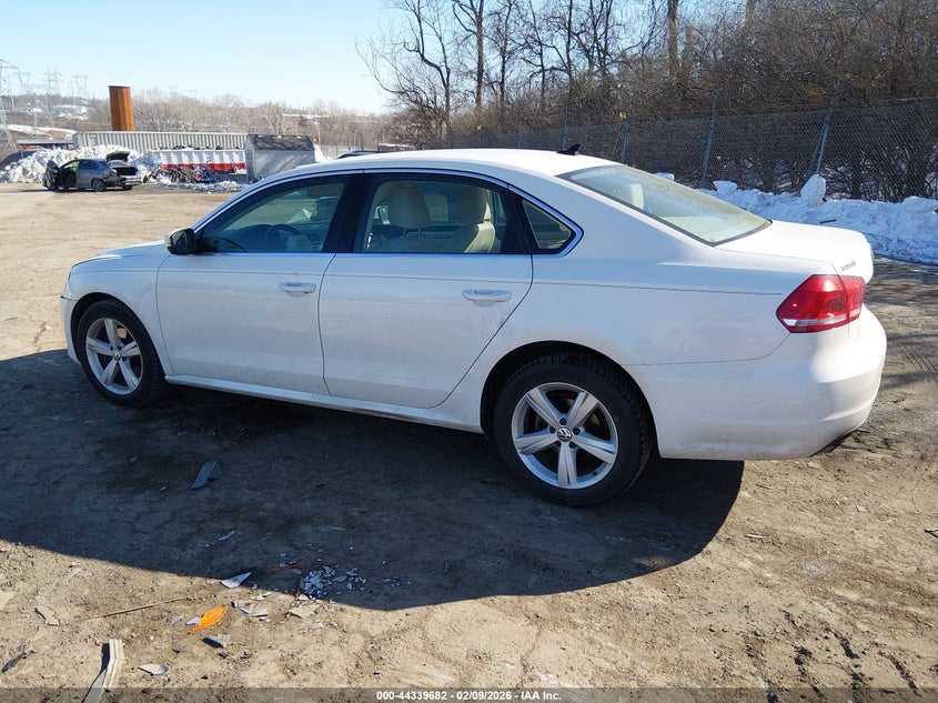 2015 Volkswagen Passat 1.8T Se