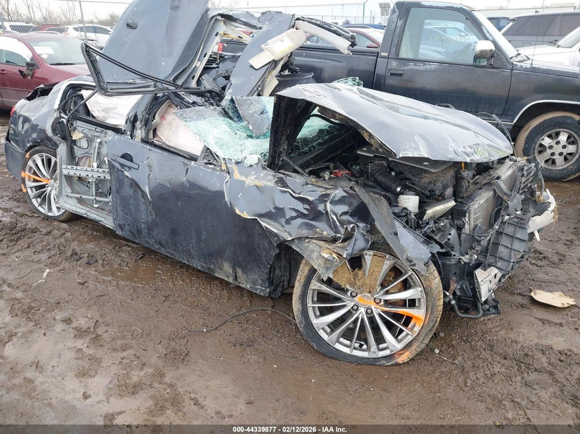 2013 INFINITI G37X