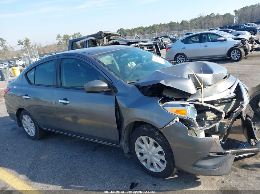 2016 Nissan Versa 1.6 Sv