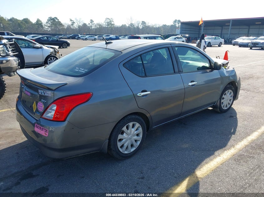 2016 Nissan Versa 1.6 Sv