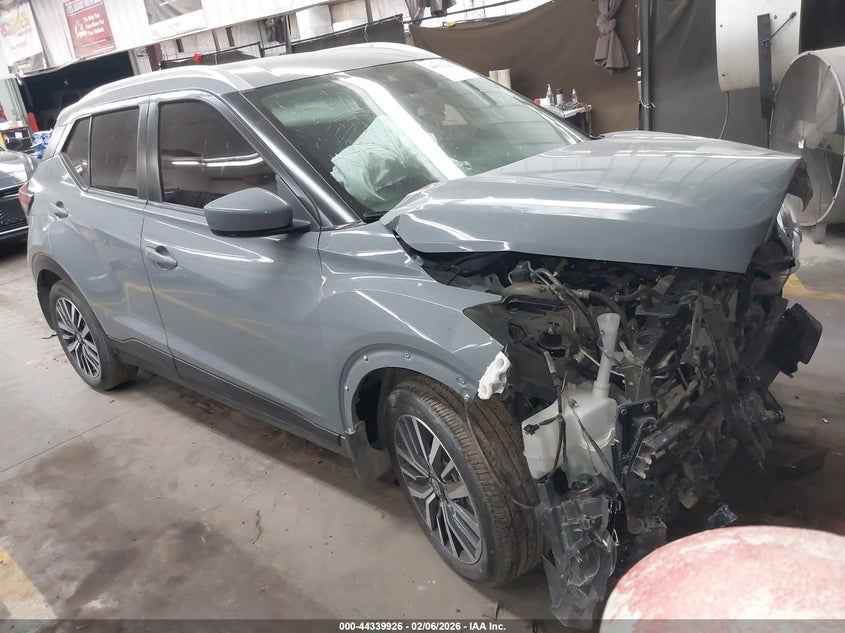 2023 Nissan Kicks Sv Xtronic Cvt