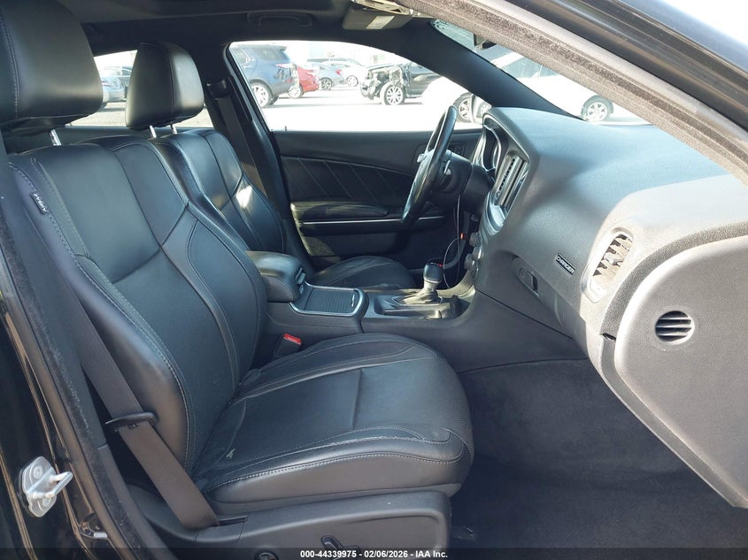 2015 Dodge Charger Sxt