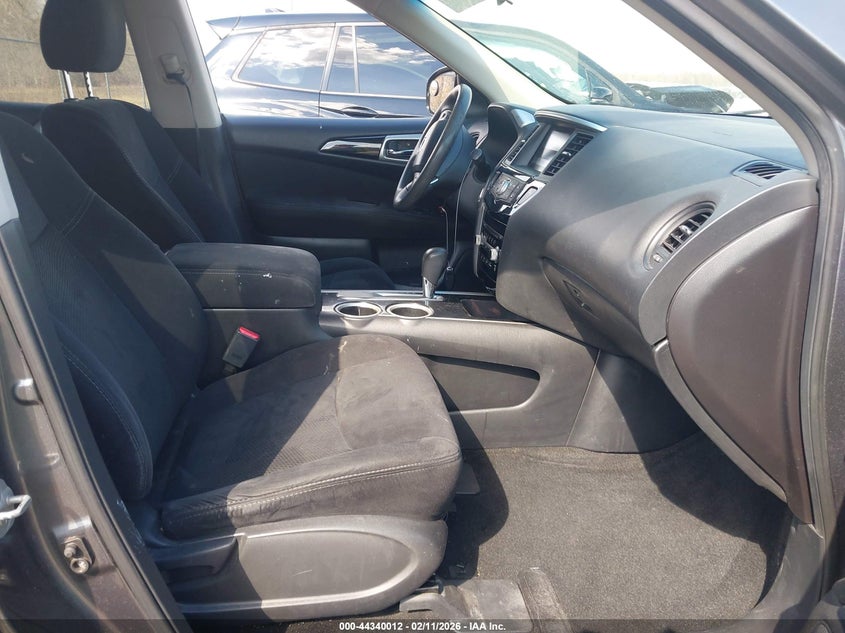 2015 Nissan Pathfinder S