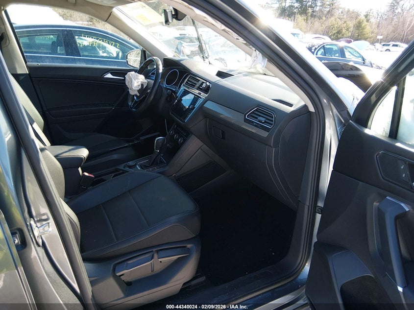 2018 Volkswagen Tiguan 2.0T Se/2.0T Sel