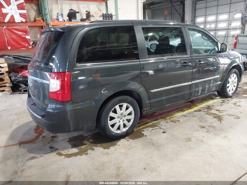 2012 Chrysler Town & Country Touring