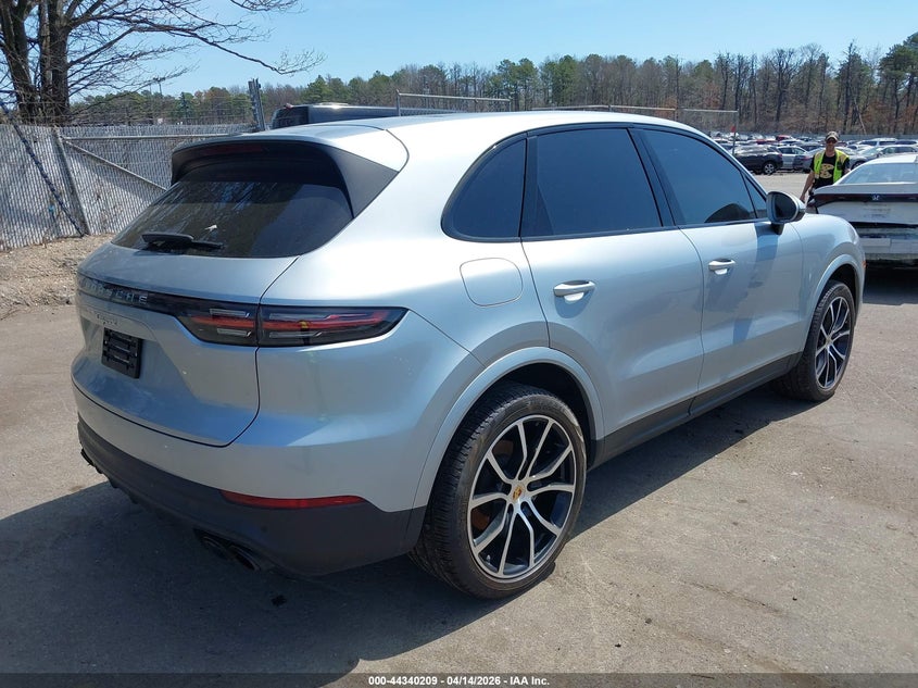 WP1AA2AY9PDA10562 2023 Porsche Cayenne 3.0 Platinum Edition grey
