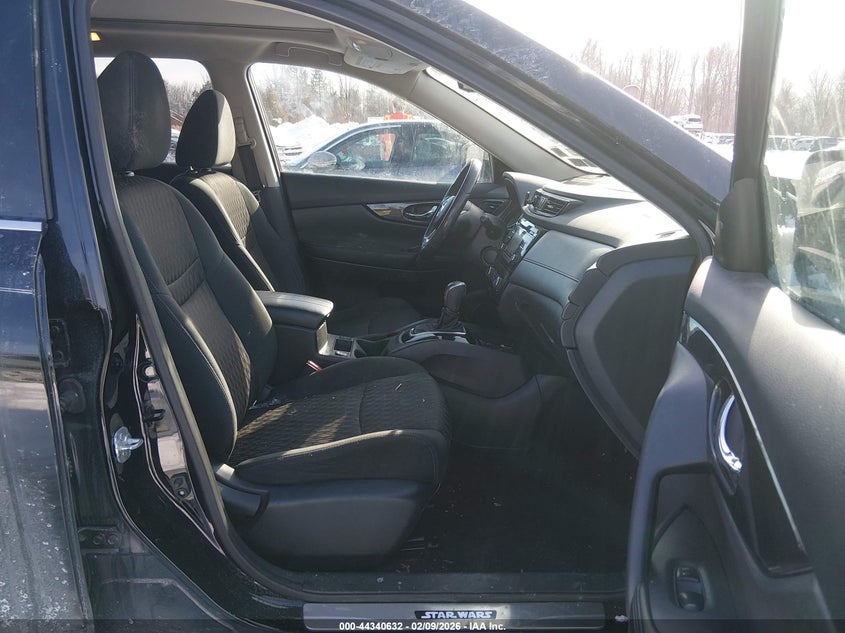 2017 Nissan Rogue Sv