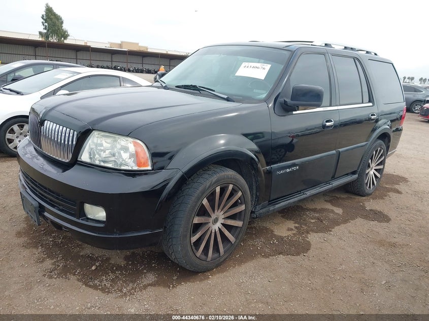 2005 Lincoln Navigator