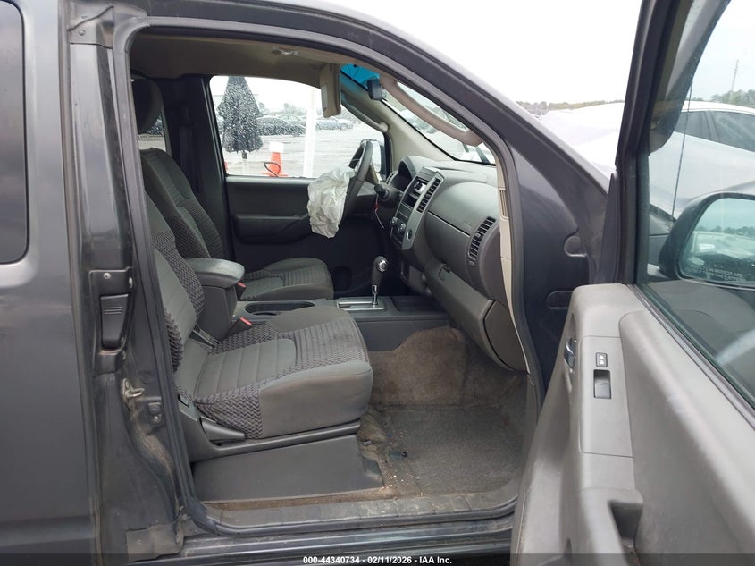 2010 Nissan Frontier Se