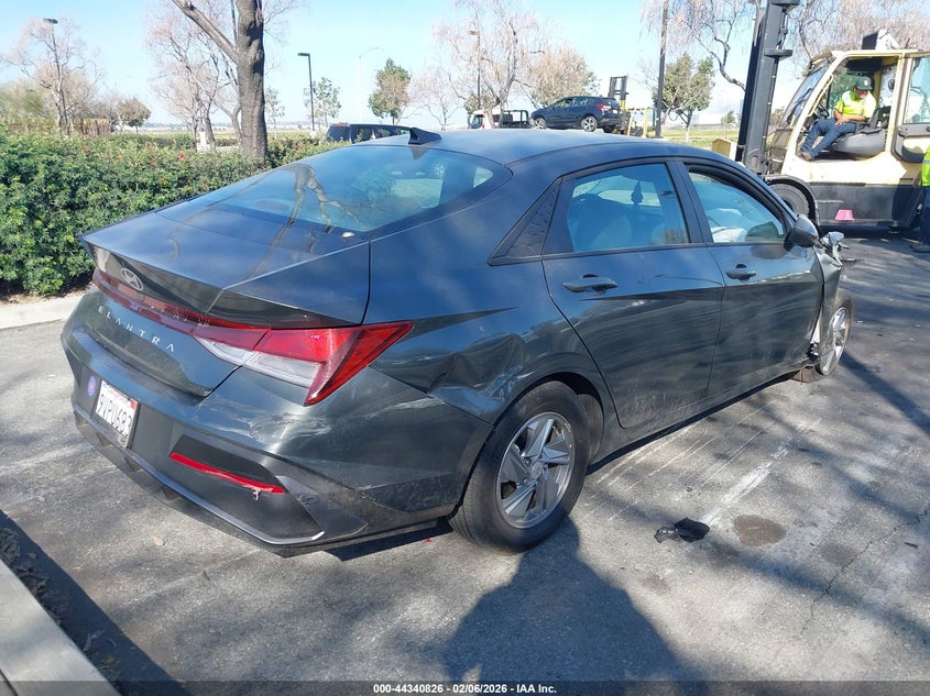 2026 Hyundai Elantra Se
