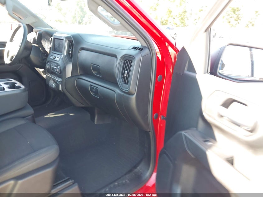 VIN 1GCPABEK1NZ587765 2022 CHEVROLET SILVERADO 1500 2WD  SHORT BED CUSTOM