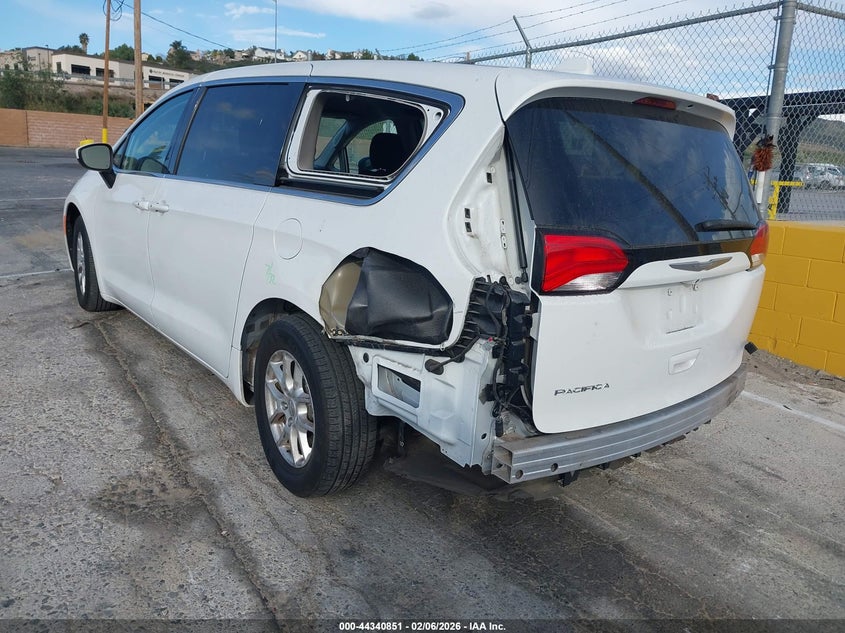 2017 Chrysler Pacifica Touring