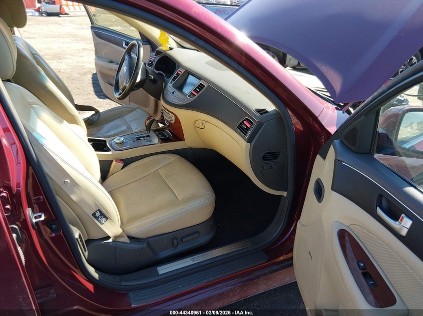 2013 Hyundai Genesis 3.8