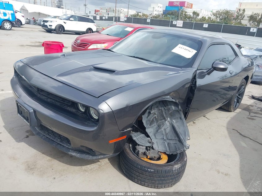 2017 Dodge Challenger Sxt