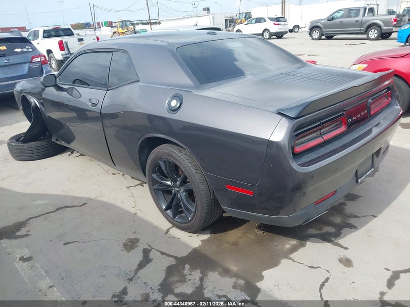 2017 Dodge Challenger Sxt