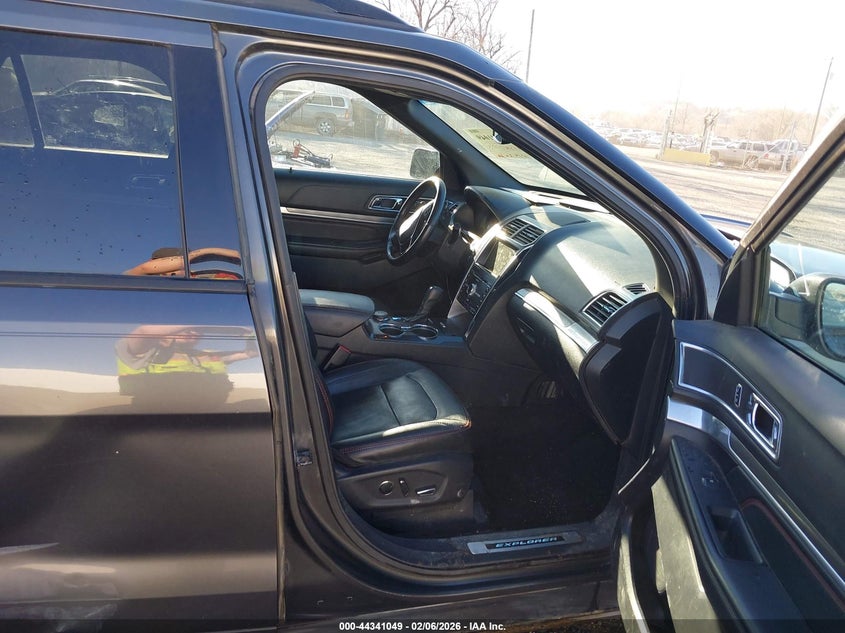 2016 Ford Explorer Sport