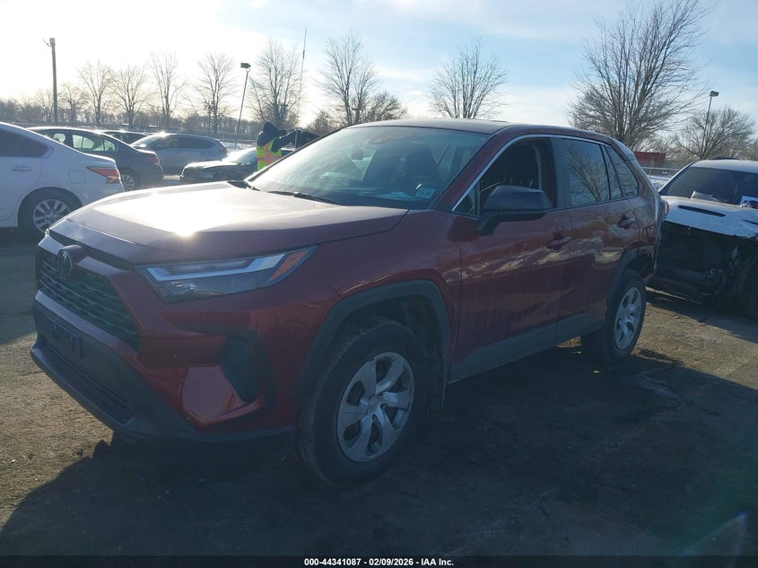 Фото 2 - TOYOTA RAV4