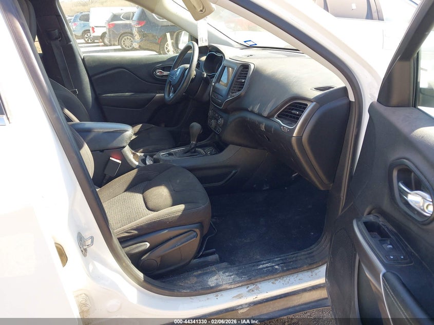 2019 Jeep Cherokee Latitude Fwd