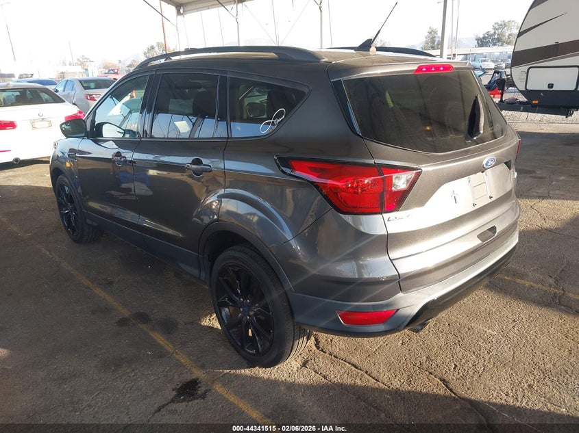 2019 Ford Escape Se