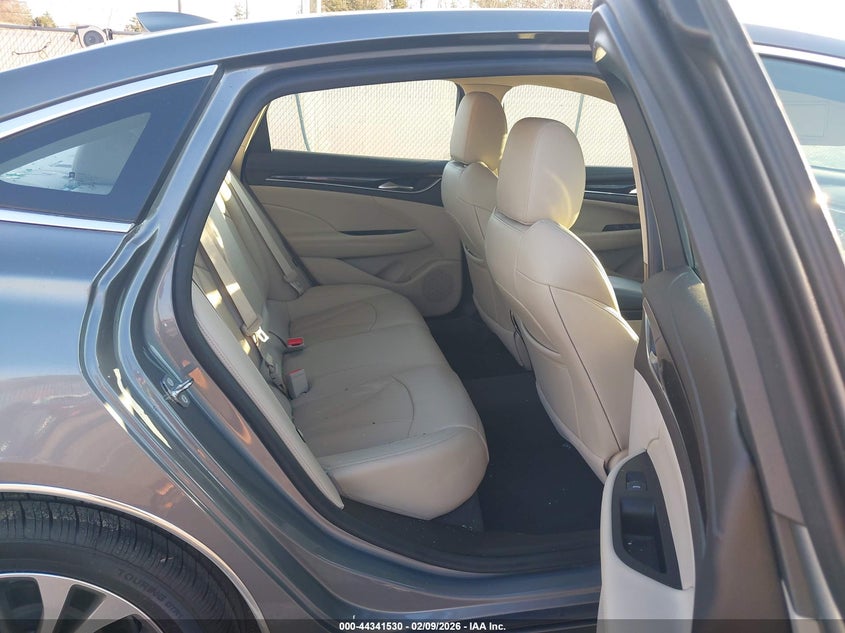 2018 Buick Lacrosse Essence VIN: 1G4ZP5SS4JU135552 Lot: 44341530