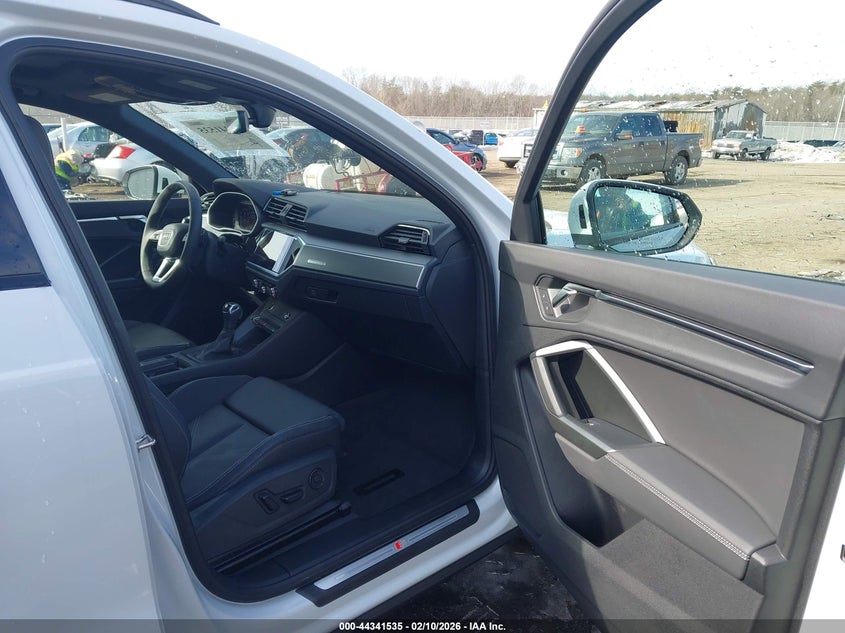 2025 Audi Q3 Premium 45 Tfsi S Line Quattro Tiptronic