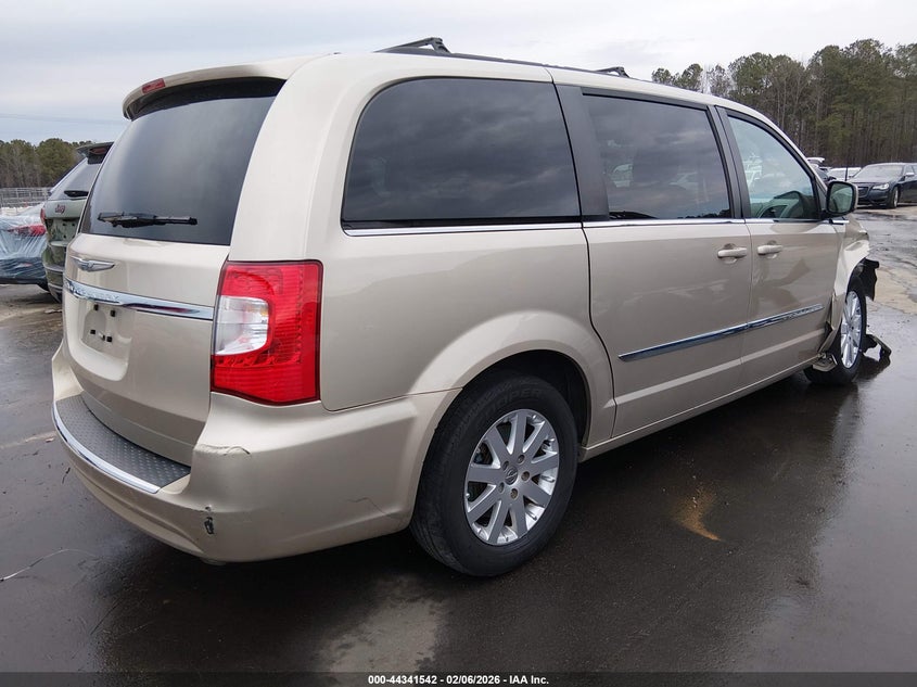 2016 Chrysler Town & Country Touring