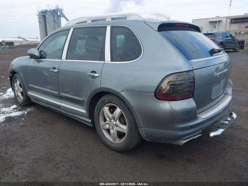 2004 Porsche Cayenne Turbo