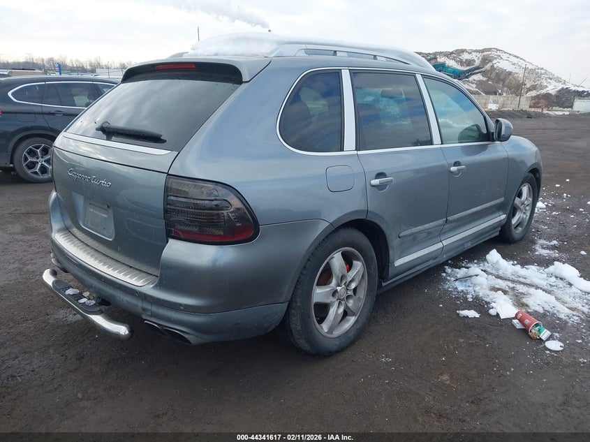 2004 Porsche Cayenne Turbo